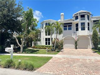 1155 4th ST S, Naples, FL 34102