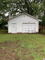 2823 Fairmont St, Paducah, KY 42003