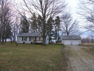 3060 W  Olive Branch Rd, Galien, MI 49113