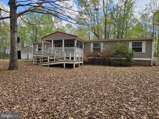 7962 Five Forks Rd, Pamplin, VA 23958