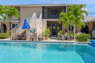 527 Cape Coral Pkwy W #4, Cape Coral, FL 33914