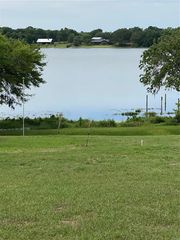 Gregory Dr #21, Umatilla, FL 32784