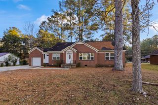 201 Evergreen Dr, Aberdeen, MS 39730