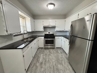 301 N  University Dr, Edmond, OK 73034