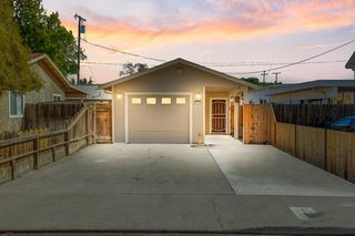 253 Church Ave, Oakdale, CA 95361