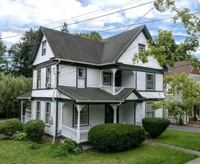 53 Lake St, Hammondsport, NY 14840