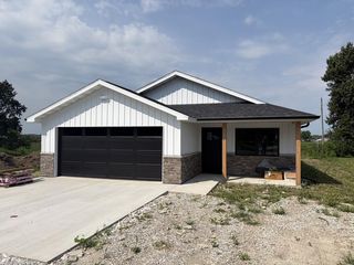 N  Jasper St, Brashear, MO 63533