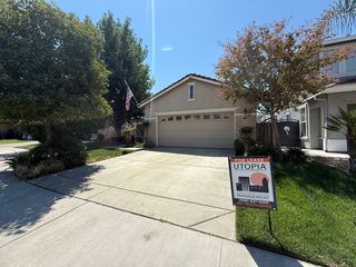 1068 San Ramon Ave, Madera, CA 93637