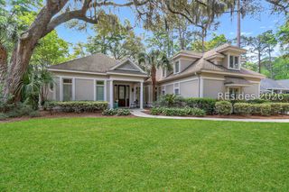 12 Retreat Ln, Hilton Head Island, SC 29928