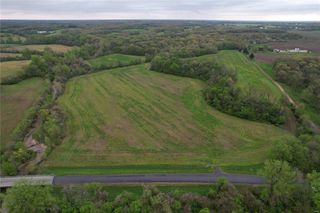 Lageman Rd, Godfrey, IL 62035