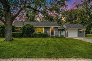 21851 Evergreen Rd, Southfield, MI 48075