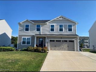 1350 Elizabeth Blvd, Painesville, OH 44077