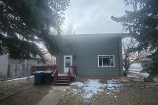 991 1st Ave W, Dickinson, ND 58601