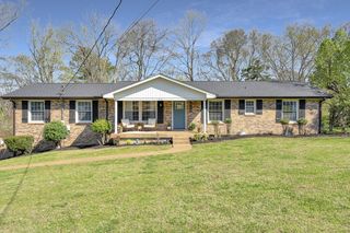 312 Hillview Dr, Mount Juliet, TN 37122