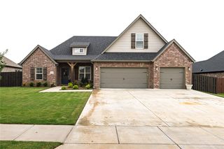 310 Tartaglia Ave, Springdale, AR 72762
