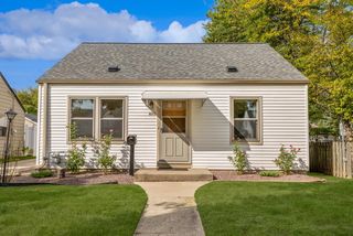 4449 South Lenox STREET, Milwaukee, WI 53207