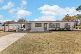 1568 S  Lake Shipp Dr, Winter Haven, FL 33880