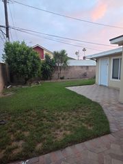 1710 E  Fruit St, Santa Ana, CA 92701