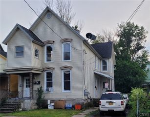 106 Gold St, Utica, NY 13501