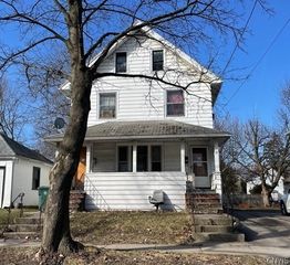17-19 Newcomb St, Rochester, NY 14614