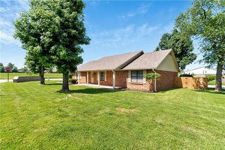 850 S  Chateau Dr, Rogers, AR 72758