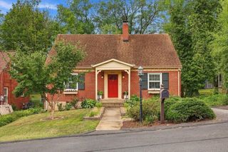 630 Parkview Ave, Staunton, VA 24401