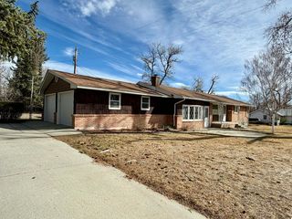 204 W  Sunset Dr, Riverton, WY 82501