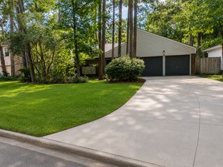 72 Trummel Ct, Spring, TX 77381
