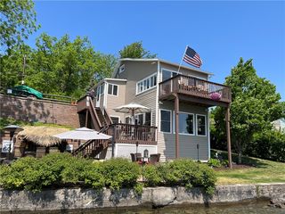 4927 E  Bluff Dr, Penn Yan, NY 14527