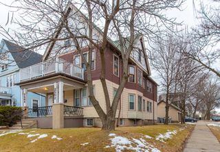 2502 N Oakland Ave, Milwaukee, WI 53211