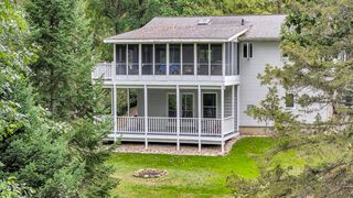 125 Westshore Dr, Jerome, MI 49249