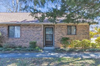 224 Elm Ct N, Greenwood, SC 29646