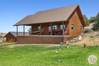 618 Grove Creek Rd, Absarokee, MT 59001