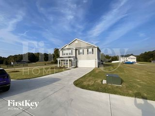 133 Expansive Dr, Lexington, NC 27295