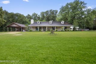4939 Plantation Rd, Saucier, MS 39574