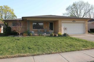 11714 Robinwood Blvd, Warren, MI 48093