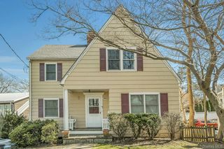 1864 Palmer Ave, Larchmont, NY 10538