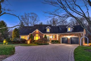 3 Tennyson Ct, Morristown, NJ 07960