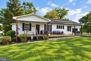 408 M St, Oakland, MD 21550