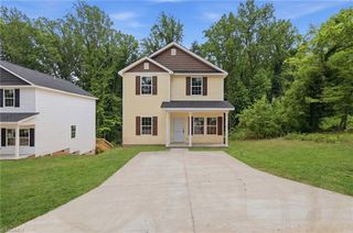 4039 Shamel St, Winston Salem, NC 27105