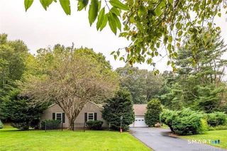 141 Flintlock Rd, Madison, CT 06443
