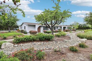 3518 Pear Blossom Cir, Oceanside, CA 92057