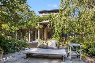 20 Wagner Rd, Westerly, RI 02891