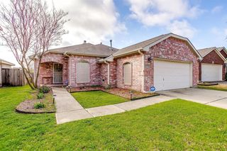 6705 Day Dr, Fort Worth, TX 76132