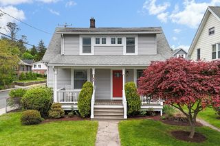 67 Columbus Ave, Holyoke, MA 01040