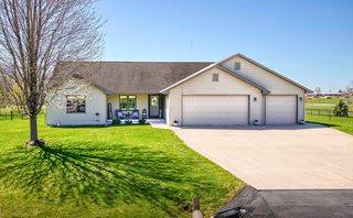 3277 Wismer Ln, Neenah, WI 54956