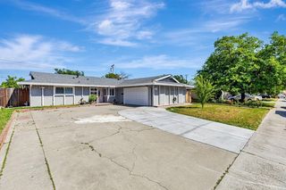 6629 Doreen Way, Sacramento, CA 95823