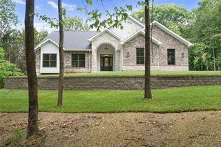 371 Schaper Rd, Foristell, MO 63348