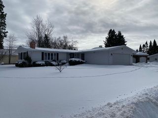 201 Mission Sault Est, Sault Sainte Marie, MI 49783