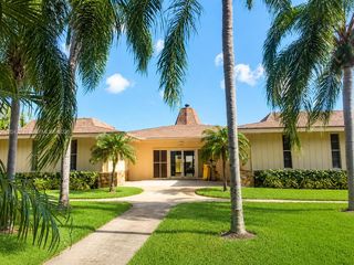 500 Village Green Cir W #308, Palm Springs, FL 33461
